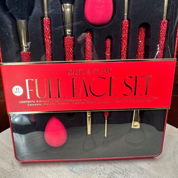 Glitz & Glam 11-Piece Full Face Brush Set Red Rhinestone Handles + Sponges NEW - Picture 5 of 16